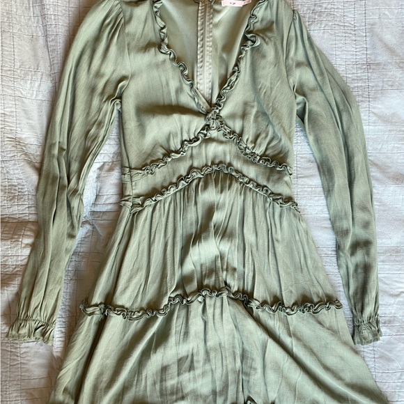 Long Sleeved Cocktail Dress - Picture 2 of 4